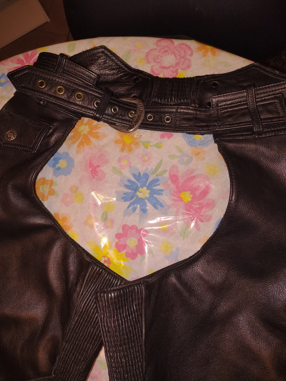 Harley-Davidson Black Leather Motorcycle Chaps with Belt Buckle - Picture 5 of 11